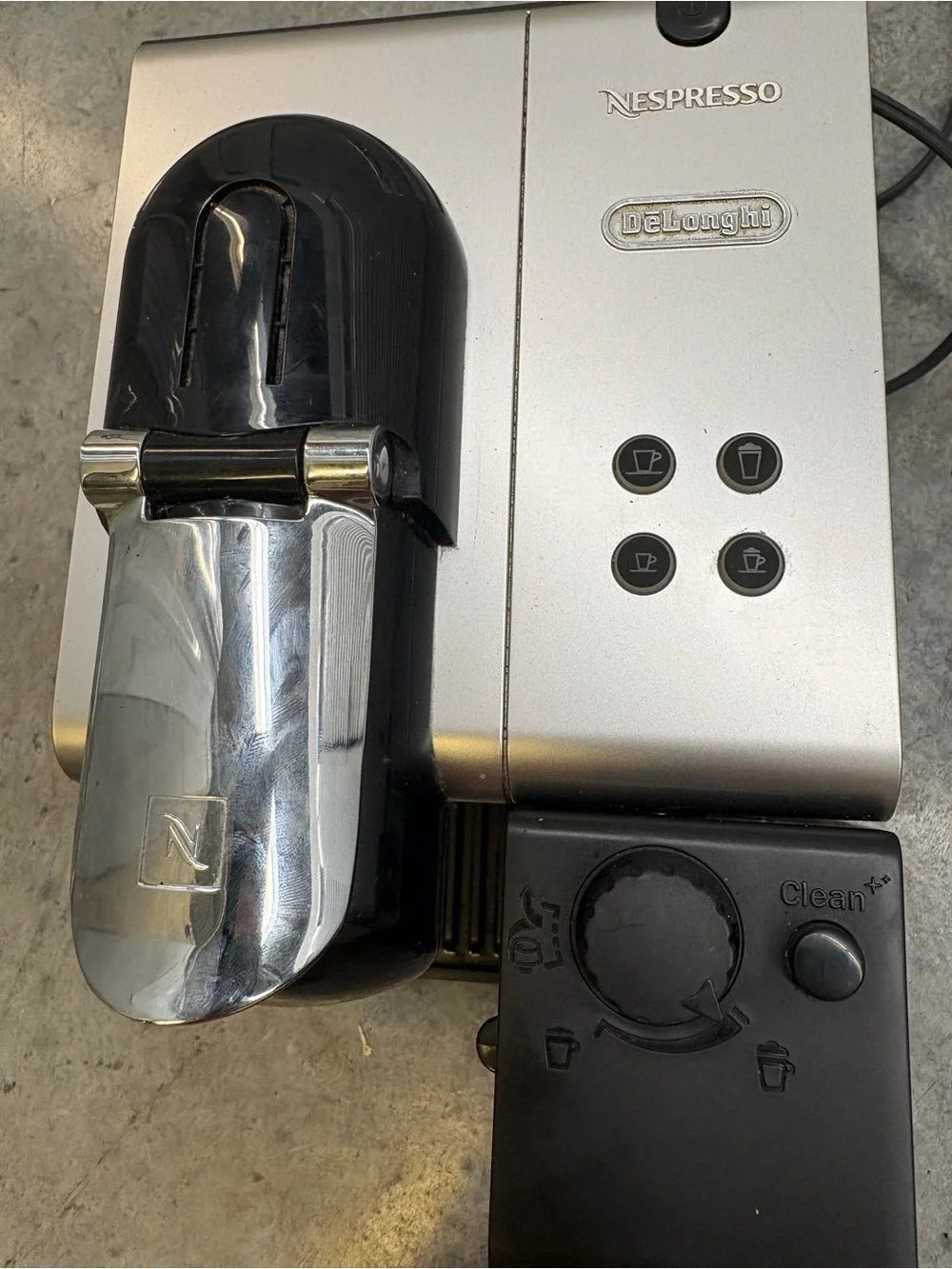 De'Longhi Nespresso Lattissima Plus Espresso Machine With Milk Frothing System
